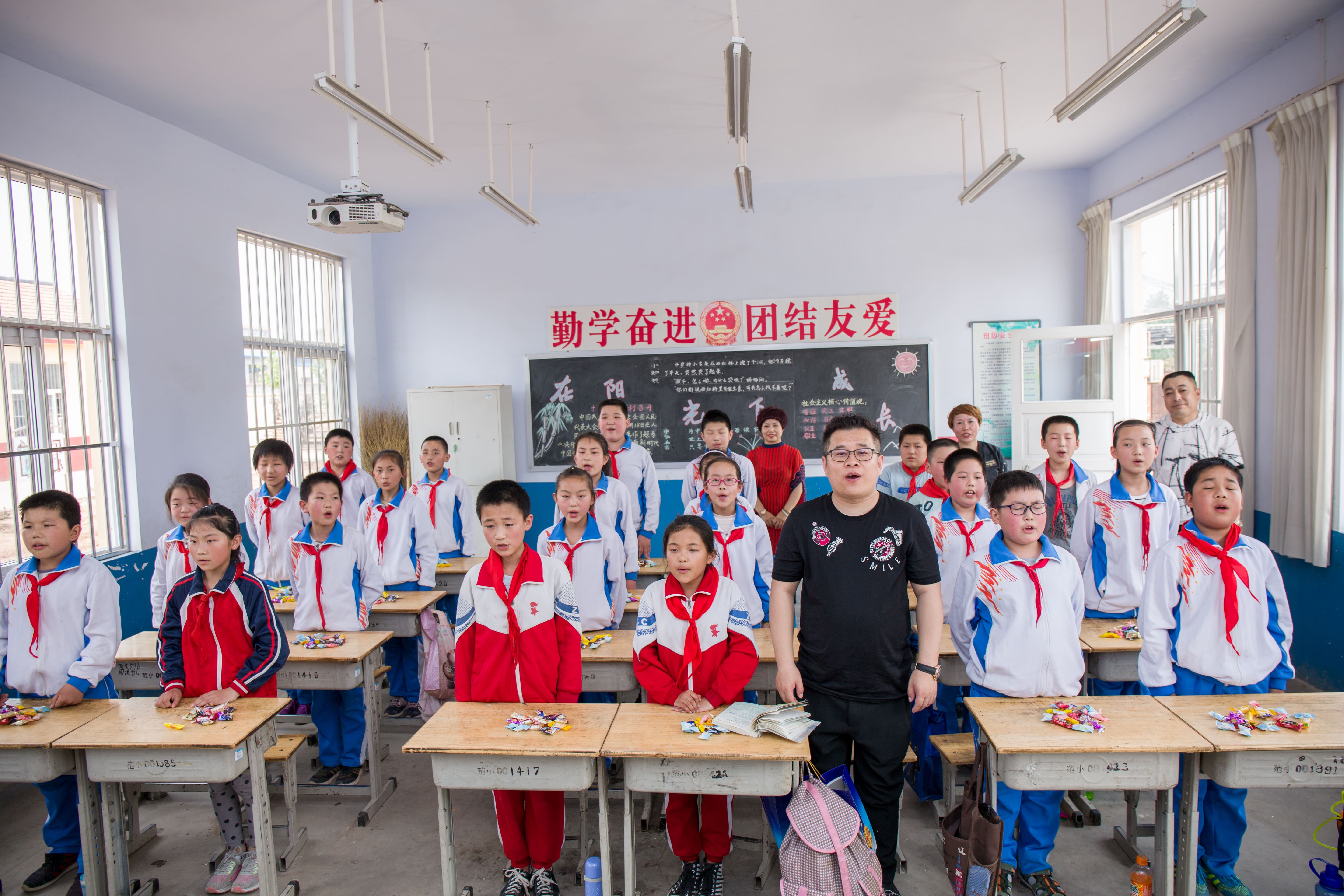 第142所 诸城市贾悦镇范家官庄押球官方网站-押球（中国）
鹿永波小学