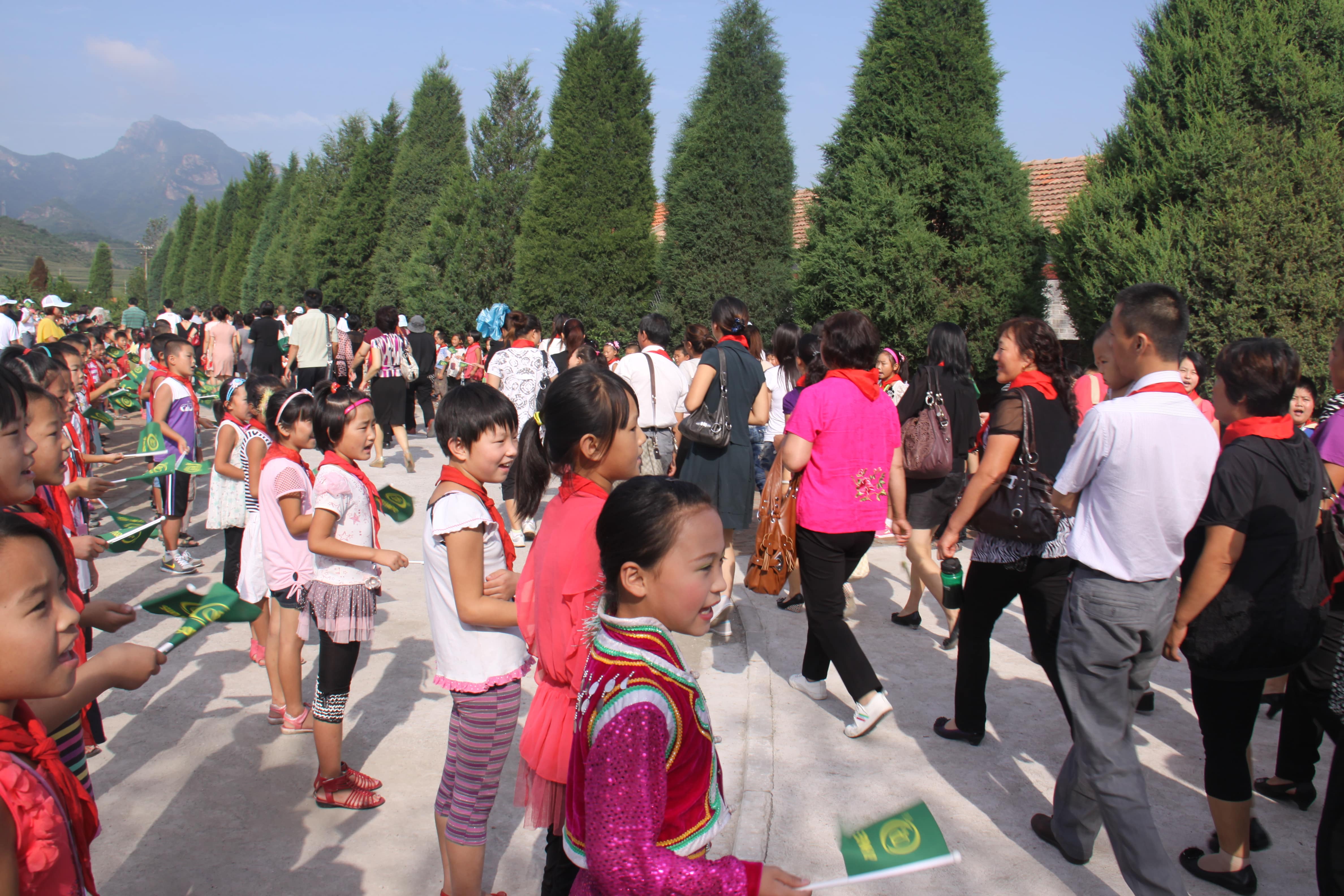 第17所 承德市乌龙矶押球官方网站-押球（中国）
牛艳玲小学